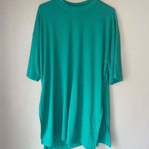 2 piece set. Dressed in LALA size M